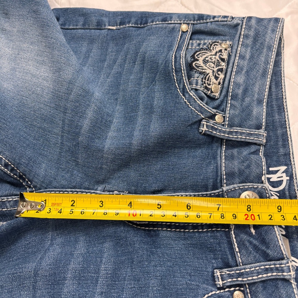 ND Weekend Y2K Low Rise Capri Jeans Embellished Cross Bling Women 6 - Picture 11 of 14